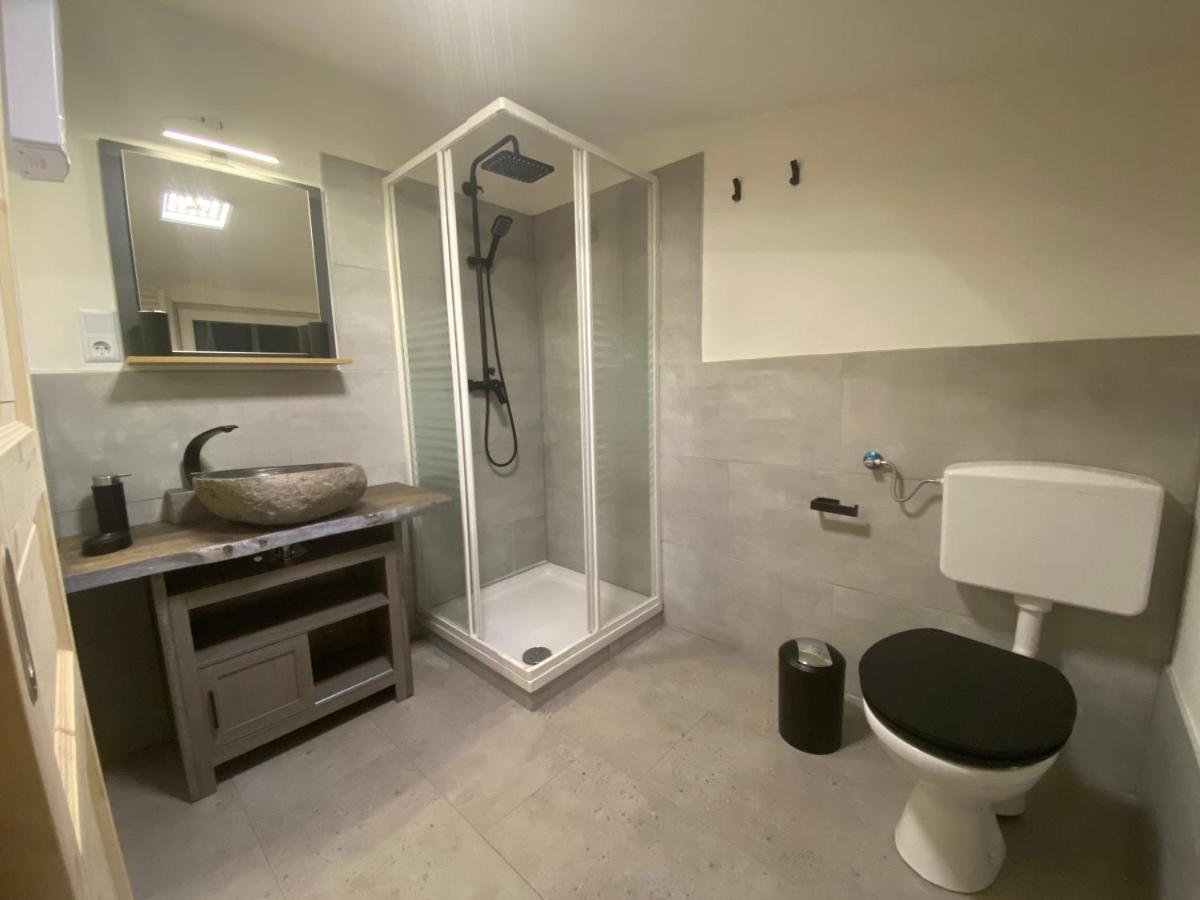 Glueckshuette Villa Unterwellenborn ภายนอก รูปภาพ